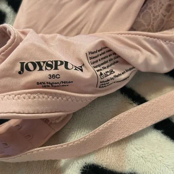 Joyspun Elegant Lace Underwire Bra in Pink. Size 36c - Picture 2 of 4